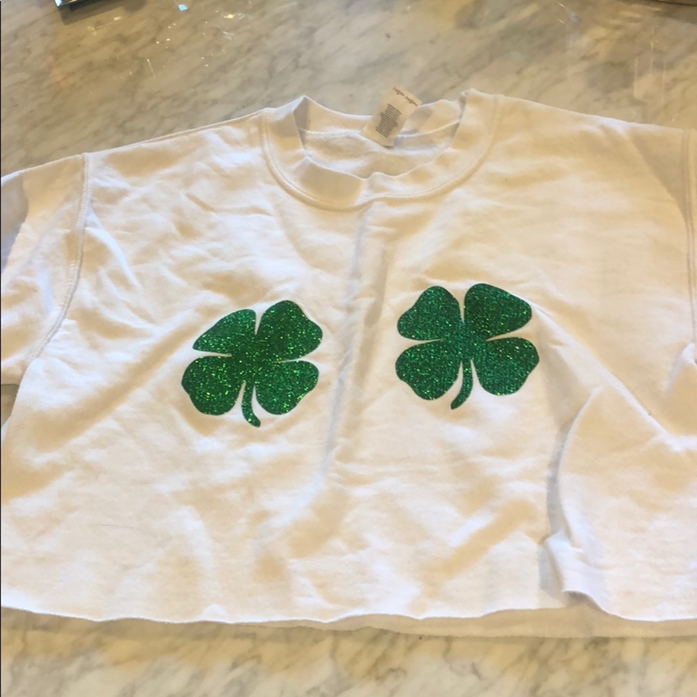 4 leaf clover cropped long sleeve